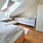 Together In One Spacious 3 Storey Private Comfortable Ideal For Groups *