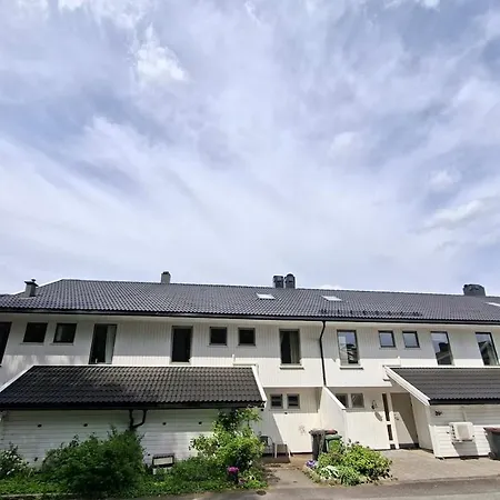 شقة Together In One Spacious 3 Storey Private Comfortable Ideal For Groups كريستينساند