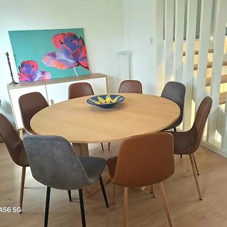 Lejlighed Together In One Spacious 3 Storey Private Comfortable Ideal For Groups Kristiansand