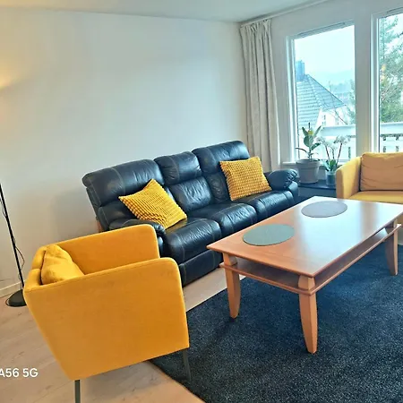 Together In One Spacious 3 Storey Private Comfortable Ideal For Groups קריסטיאנסאנד