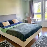 Together In One Spacious 3 Storey Private Comfortable Ideal For Groups Apartmán Kristiansand